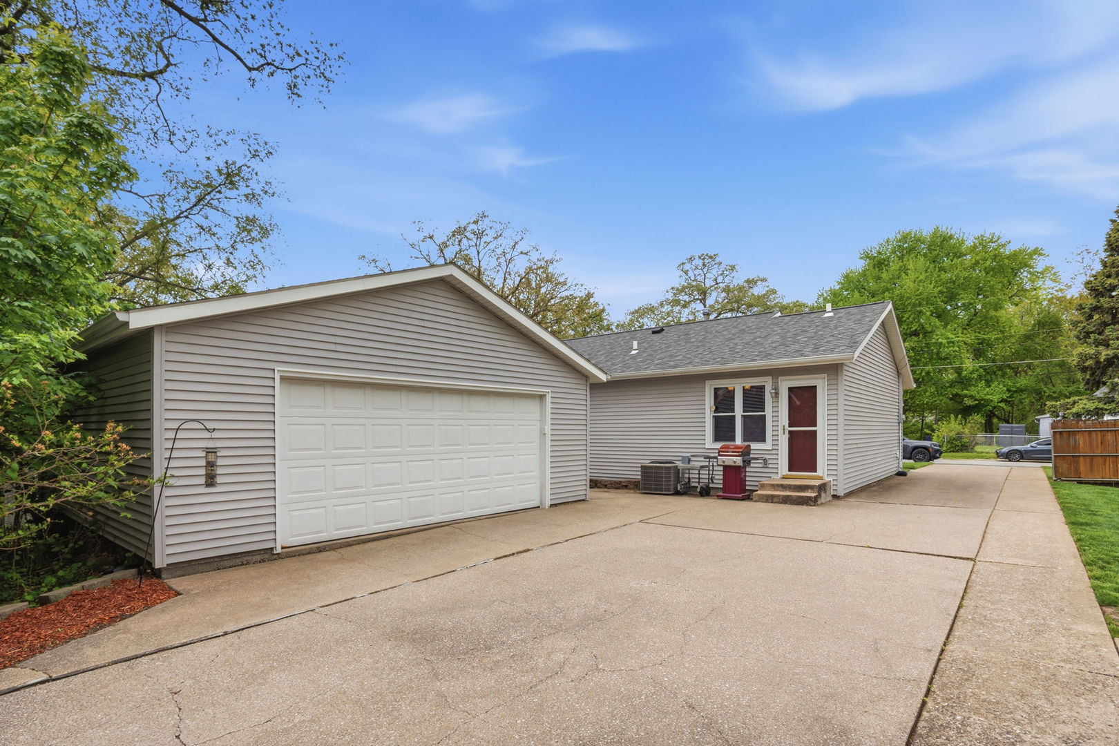 1160 32nd Street Moline, IL 61265 - Photo 24 of 25