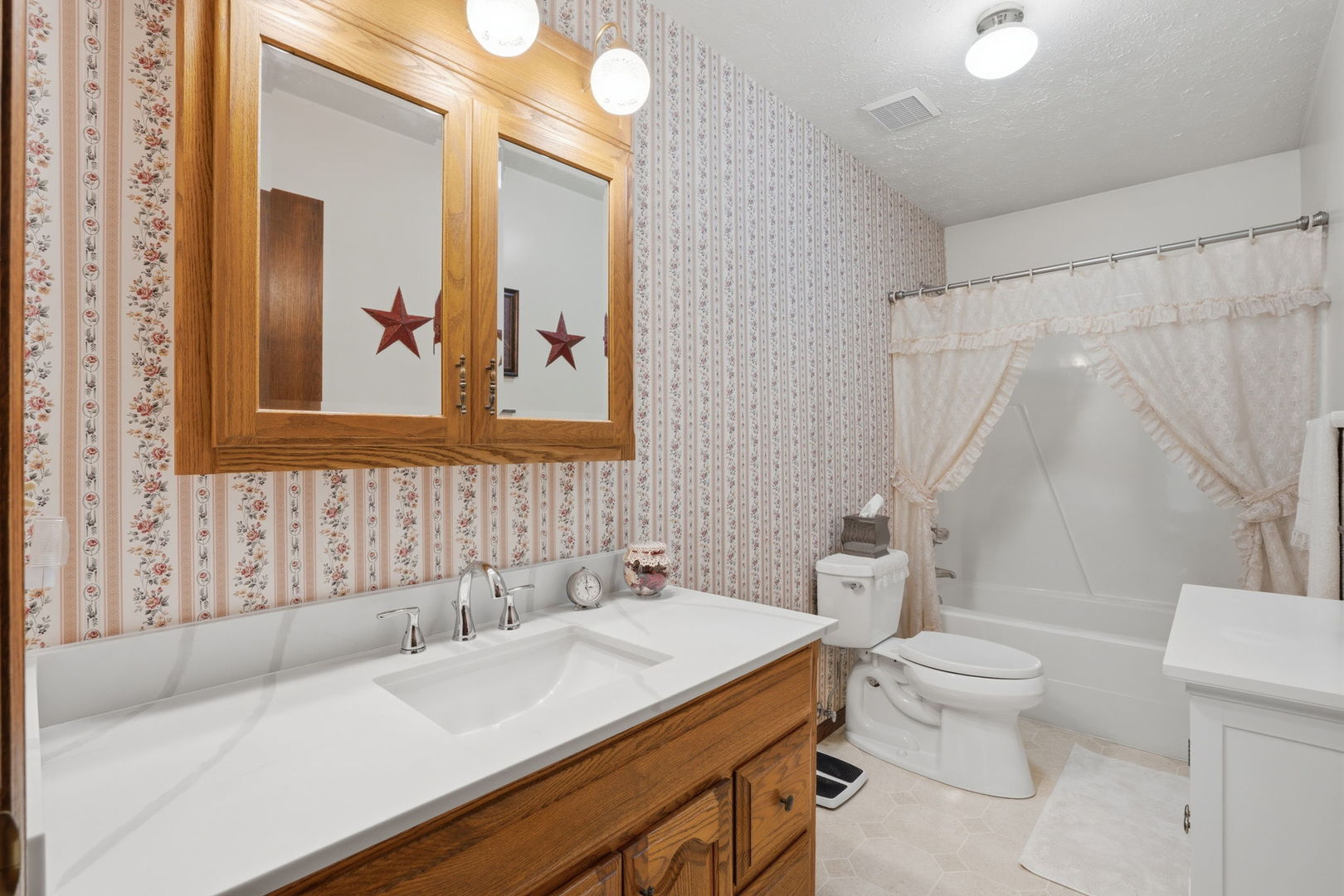 1160 32nd Street Moline, IL 61265 - Photo 9 of 25