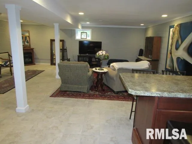 $289,000 | 72 Shewmaker Road, Cave In Rock, IL 62919