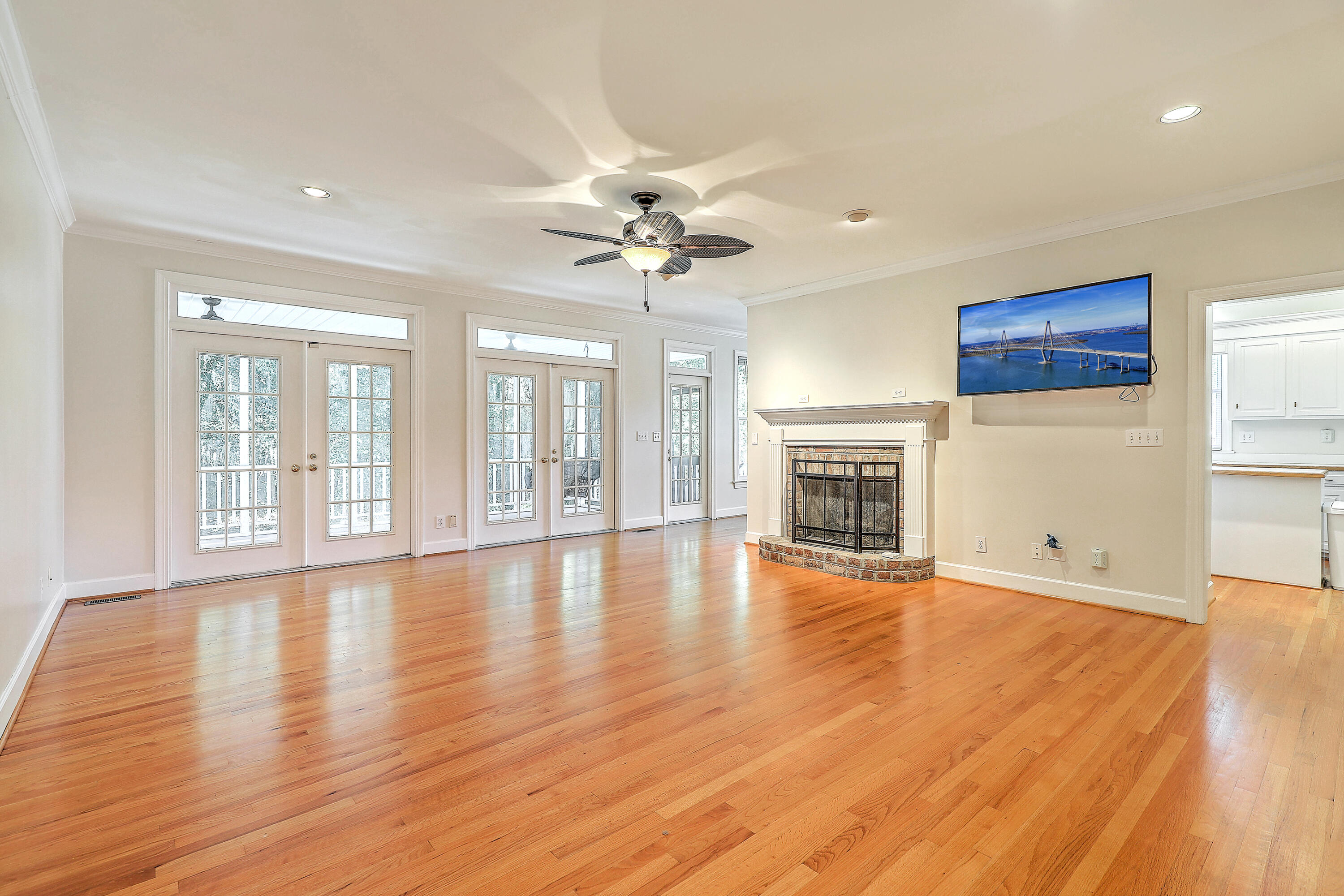 317 Rutherford Street Summerville, SC 29483 - Photo 15 of 50 Family Room