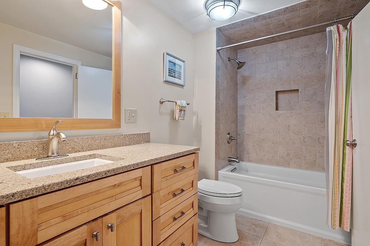 27 Blossom Road Windham, NH 03087 - Photo 20 of 25