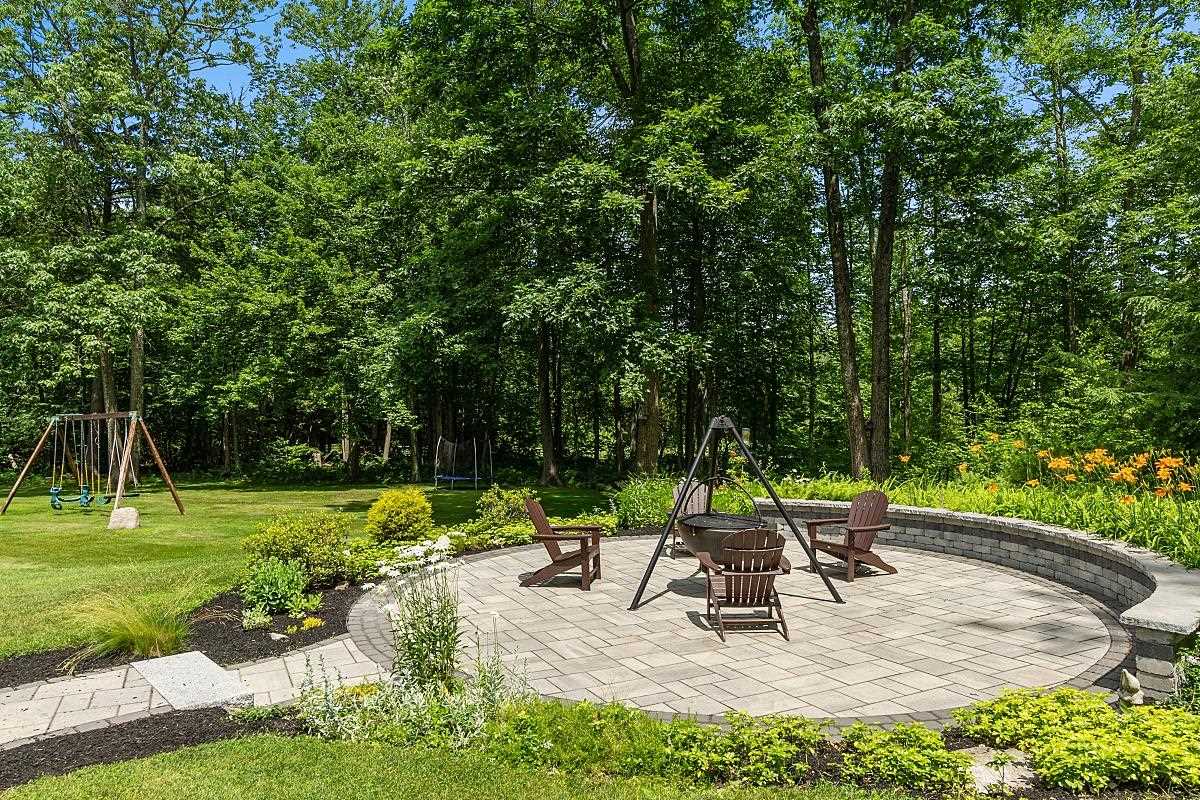 27 Blossom Road Windham, NH 03087 - Photo 24 of 25