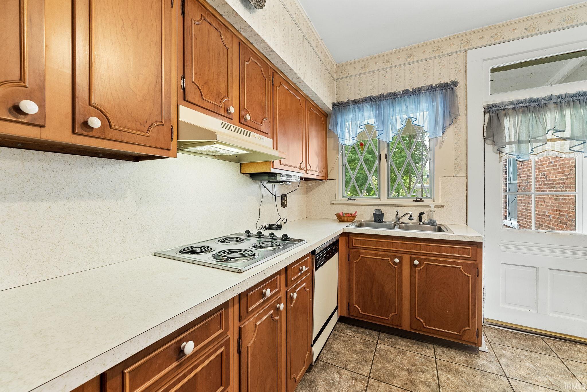 706 South Main Street Ligonier, IN 46767 - Photo 17 of 36