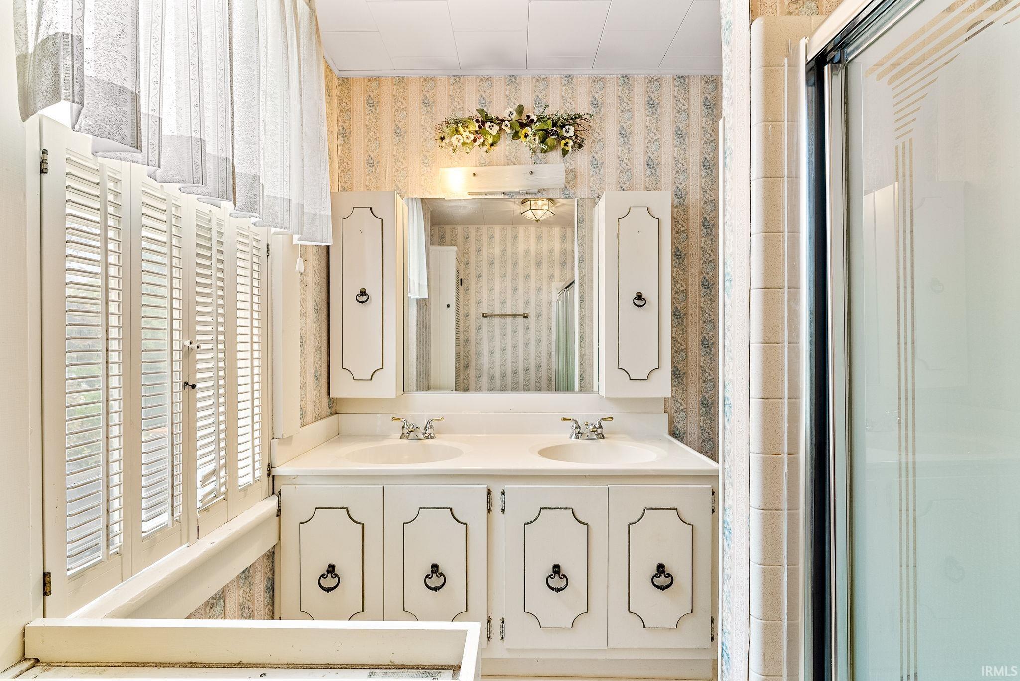 706 South Main Street Ligonier, IN 46767 - Photo 27 of 36