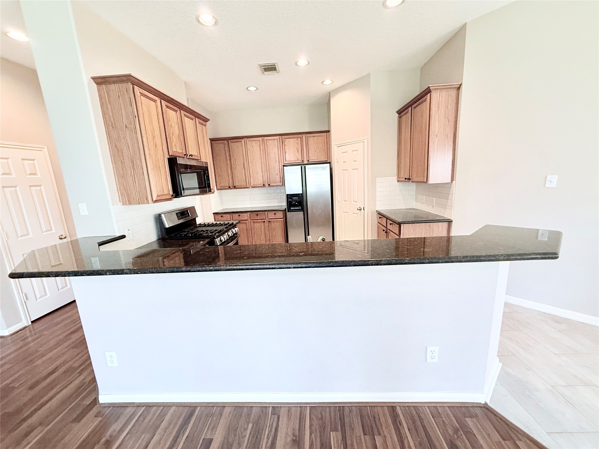 4010 Tigris Ridge Drive Katy, TX 77449 - Photo 8 of 34