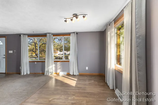 $175,000 | 749 Moulton Street, Belding, MI 48809