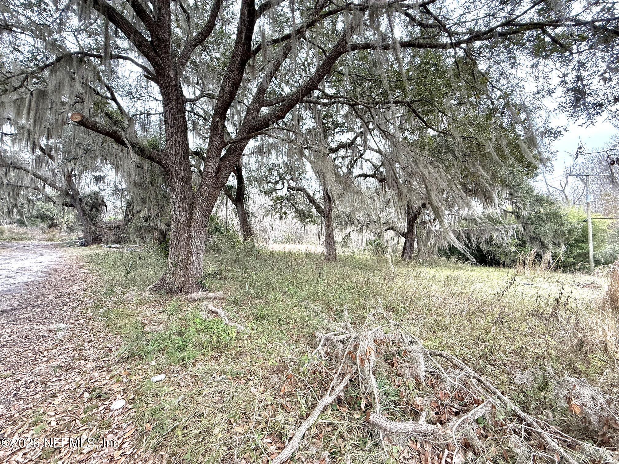 450 West River Road Palatka, FL 32177 - Photo 2 of 9 IMG_2978