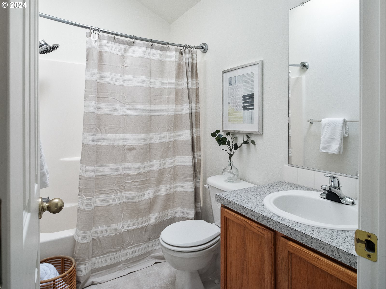 5541 Southeast Henderson Street Portland, OR 97206 - Photo 13 of 26 a bathroom with a sink toilet and shower