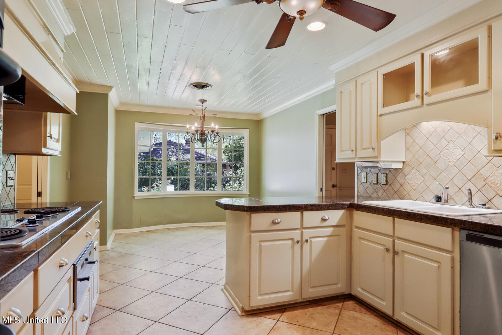 5495 Briarfield Road Jackson, MS 39211 - Photo 8 of 23 8