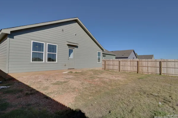 $2,550 | 116 Aidan Trail, Fredericksburg, TX 78624