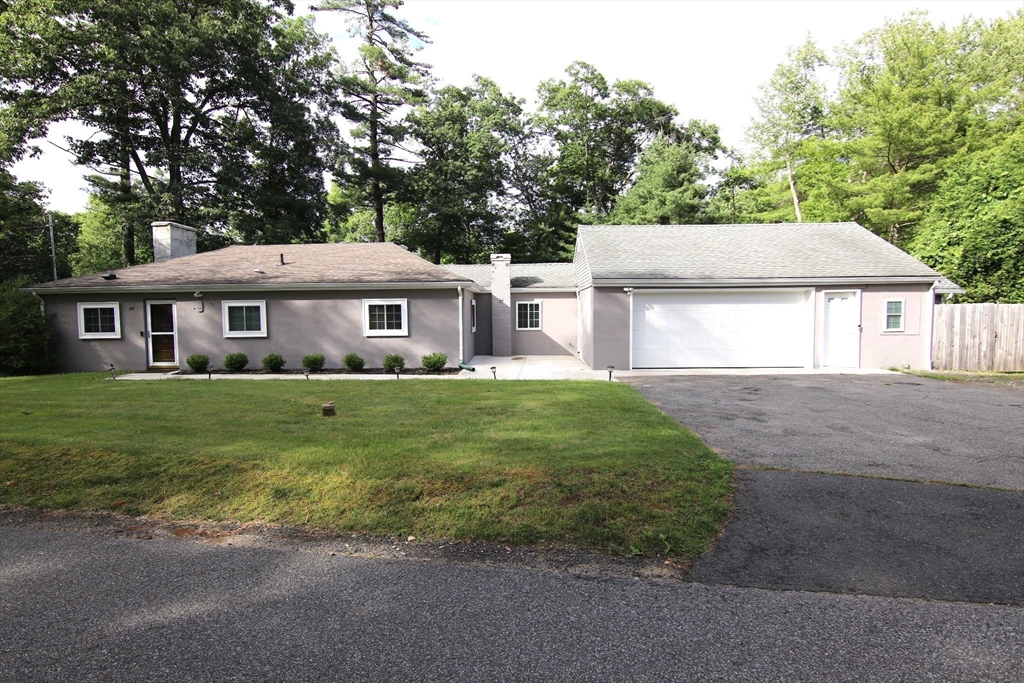 90 Oakwood Road Brimfield, MA 01010 - Photo 1 of 31 Gallery Image 1