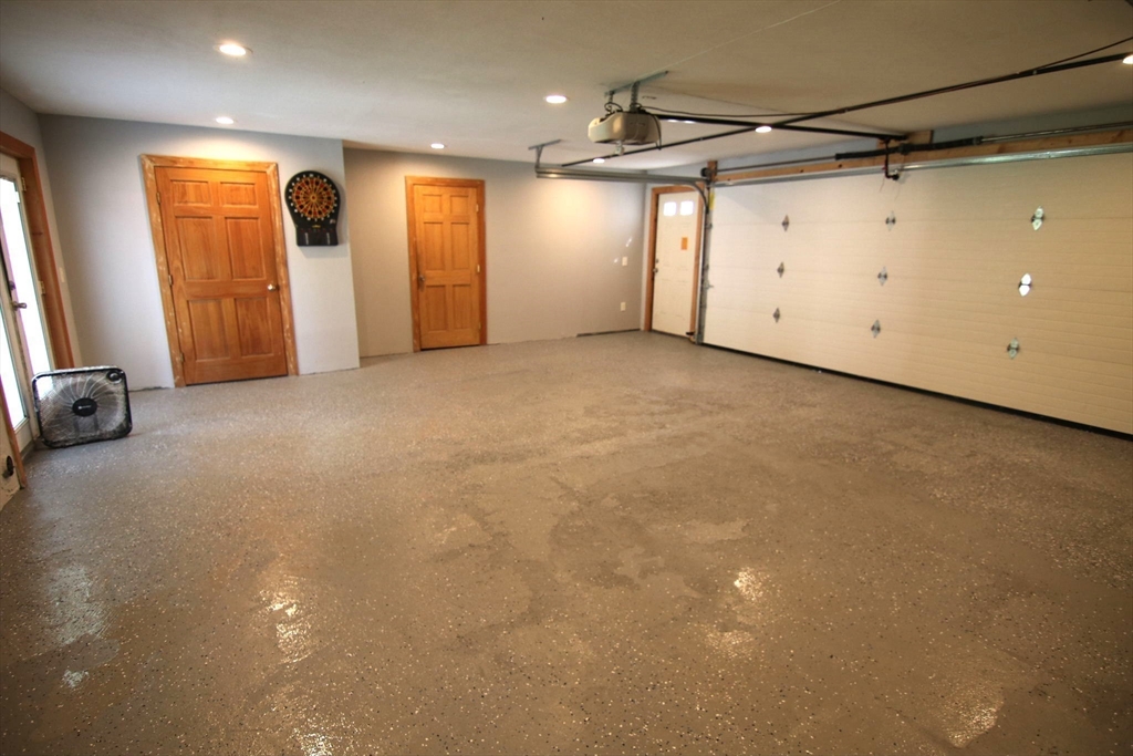 90 Oakwood Road Brimfield, MA 01010 - Photo 27 of 31 Gallery Image 27