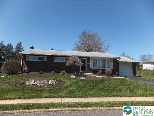 $360,000 | 1264 California Avenue, Whitehall, PA 18052