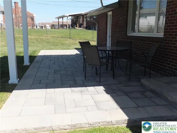 $360,000 | 1264 California Avenue, Whitehall, PA 18052