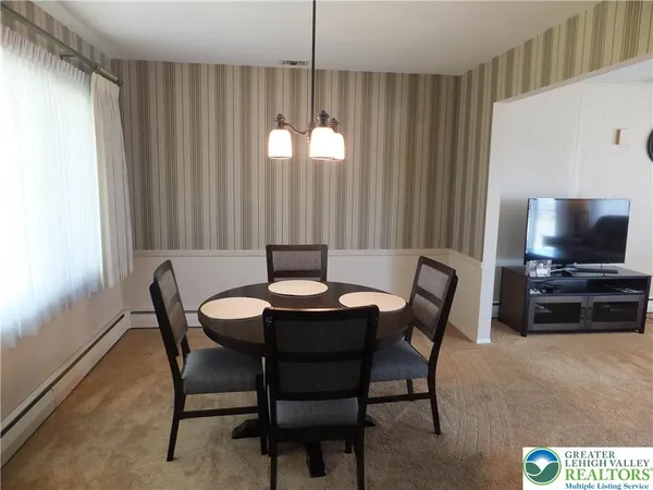 $360,000 | 1264 California Avenue, Whitehall, PA 18052