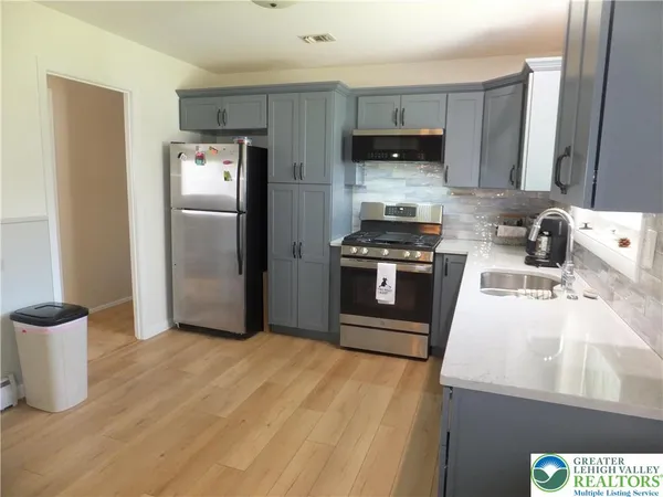 $360,000 | 1264 California Avenue, Whitehall, PA 18052