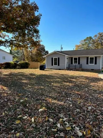 $1,400 | 4020 Menfreya Court, Winston-Salem, NC 27106