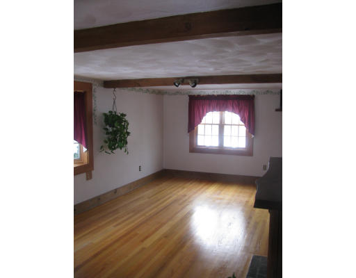 110 Linebrook Road Ipswich, MA 01938 - Photo 3 of 8 Gallery Image 3