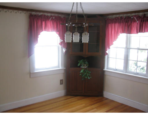 110 Linebrook Road Ipswich, MA 01938 - Photo 6 of 8 Gallery Image 6