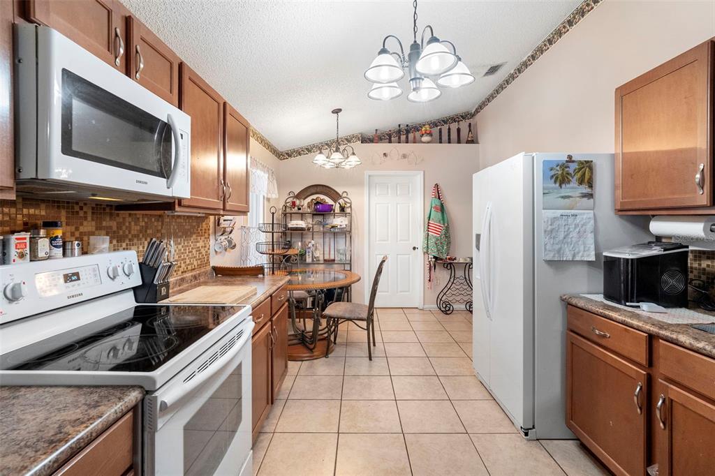 26 Jett Loop Apopka, FL 32712 - Photo 14 of 49