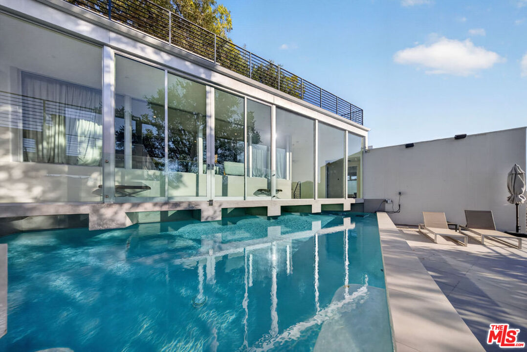 9716 Oak Pass Road Beverly Hills, CA 90210 - Photo 64 of 73