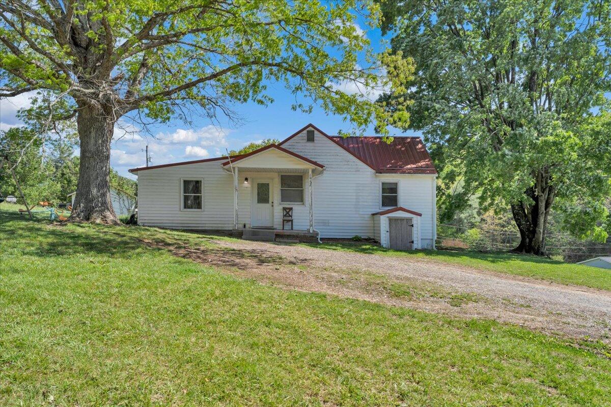 1932 Reesedale Road Elliston, VA 24087 - Photo 20 of 33 20-MIB00642