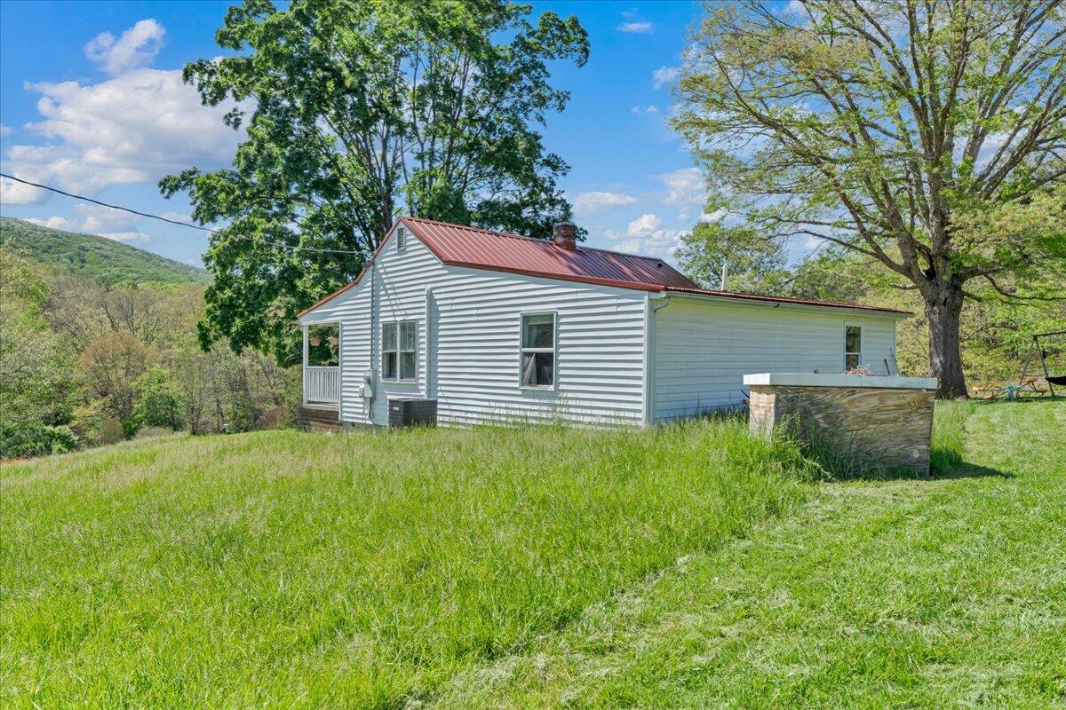 1932 Reesedale Road Elliston, VA 24087 - Photo 29 of 33 29-MIB00672