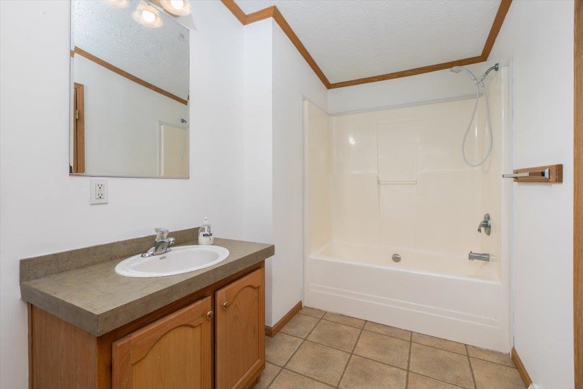 98 Hurricane Road Belmont, NH 03220 - Photo 27 of 42 Gallery Image 27