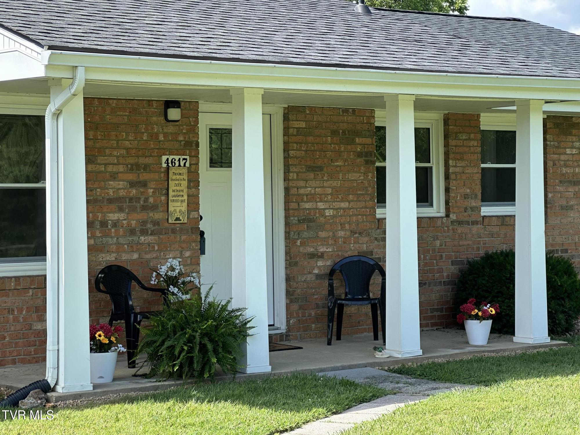 4617 Old Stage Road Kingsport, TN 37664 - Photo 21 of 122 RELAX ON THE FRONT PORCH