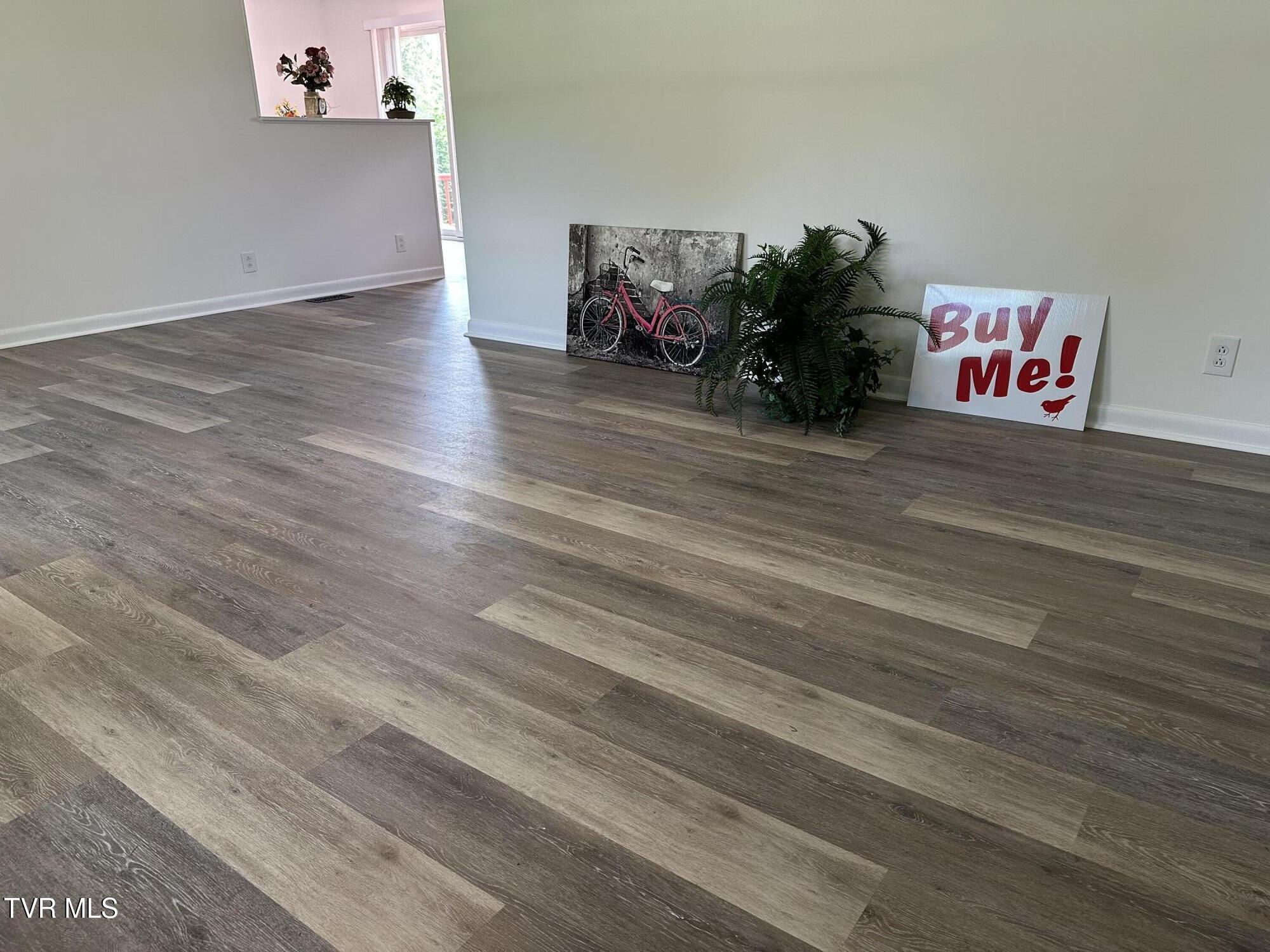 4617 Old Stage Road Kingsport, TN 37664 - Photo 40 of 122 So much ez living space