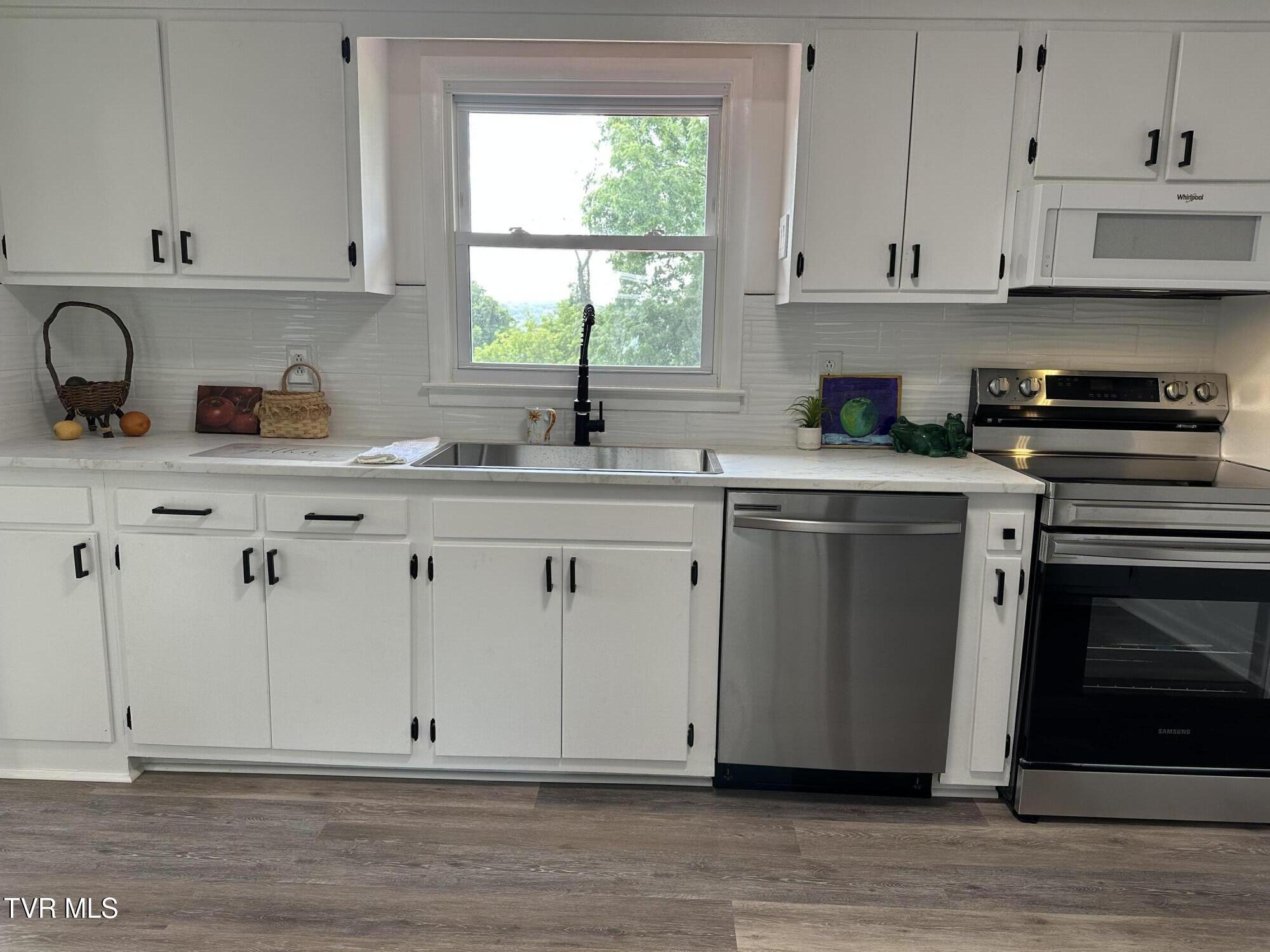 4617 Old Stage Road Kingsport, TN 37664 - Photo 46 of 122 Specialty Microwave