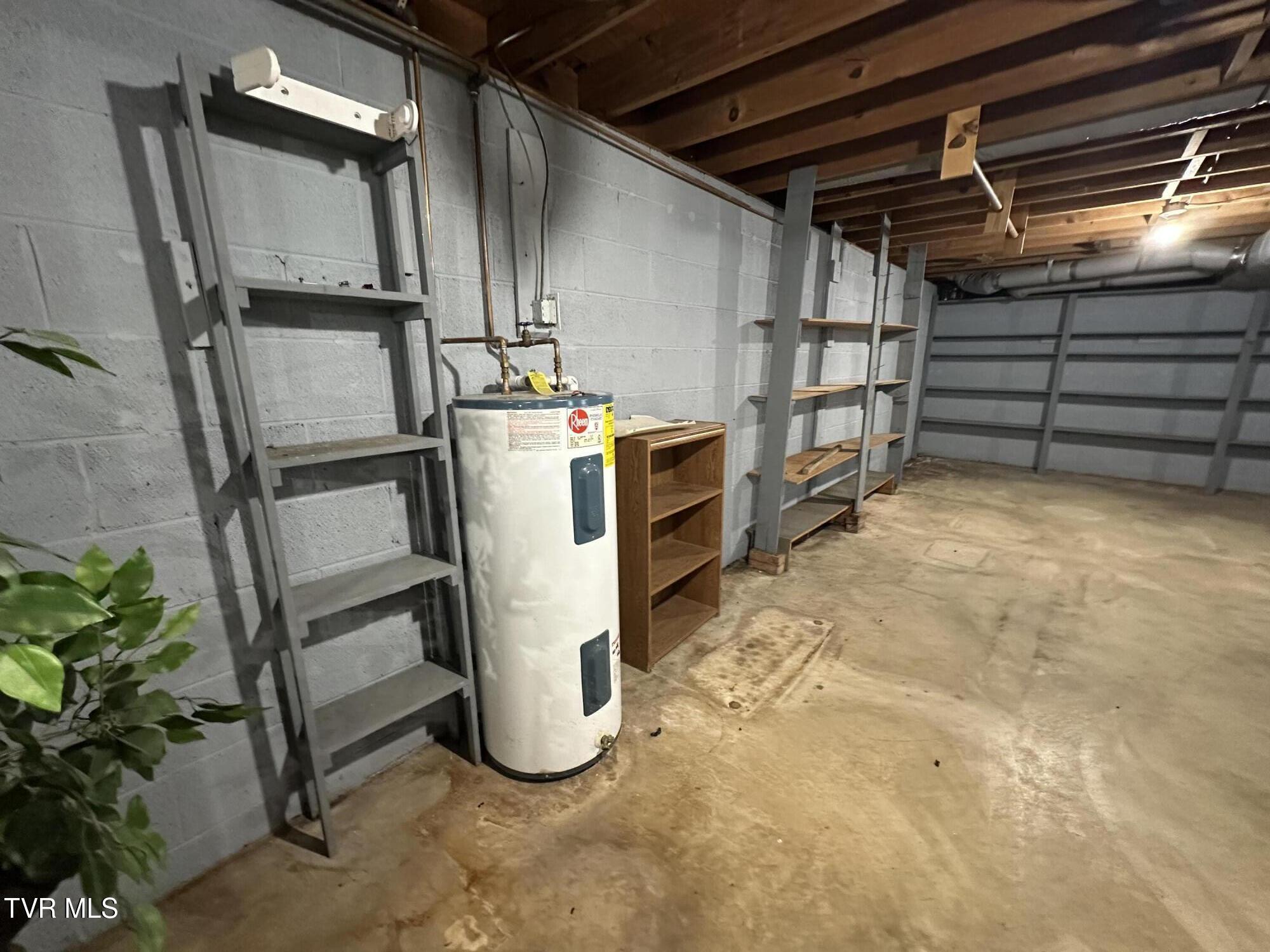 4617 Old Stage Road Kingsport, TN 37664 - Photo 66 of 122 storage galore