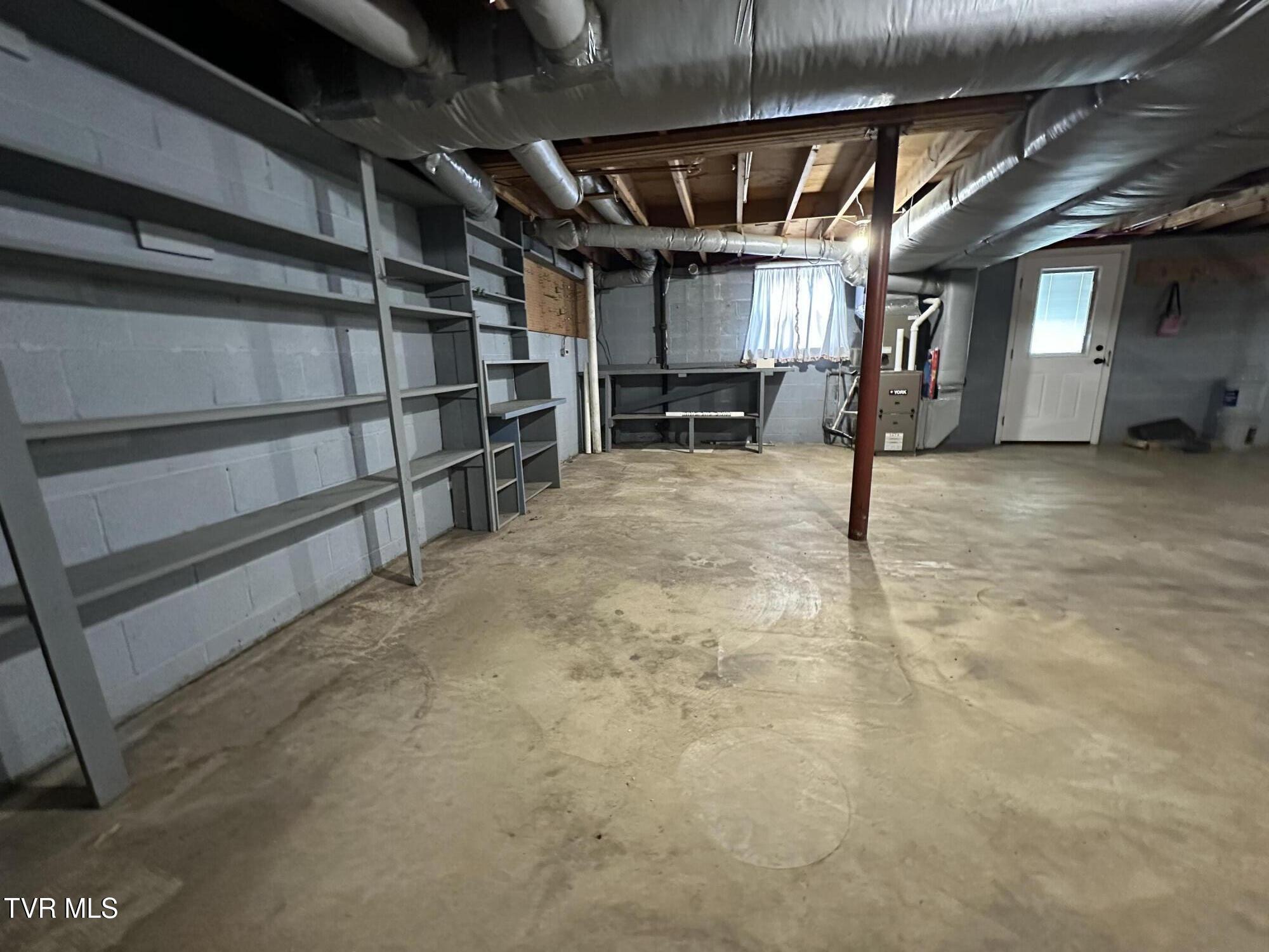 4617 Old Stage Road Kingsport, TN 37664 - Photo 67 of 122 room for hobbies & sports