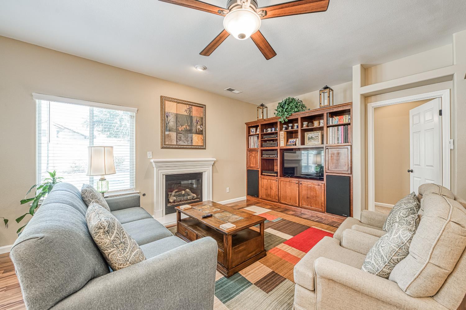 1893 Decatur Avenue Clovis, CA 93611 - Photo 13 of 49 Gallery Image 13