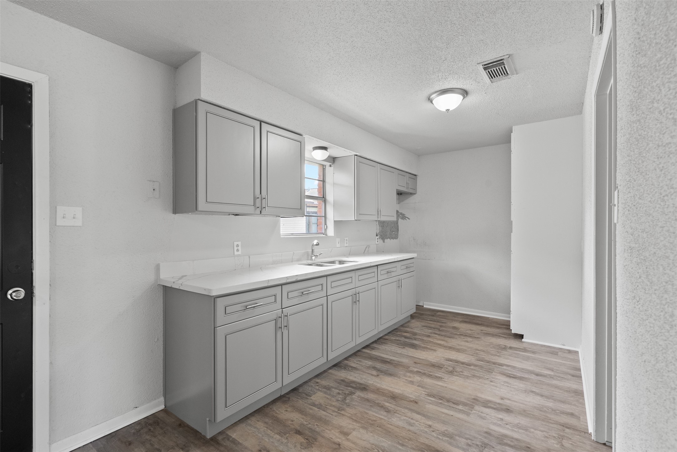 815 Rugeley Street Bay City, TX 77414 - Photo 9 of 25