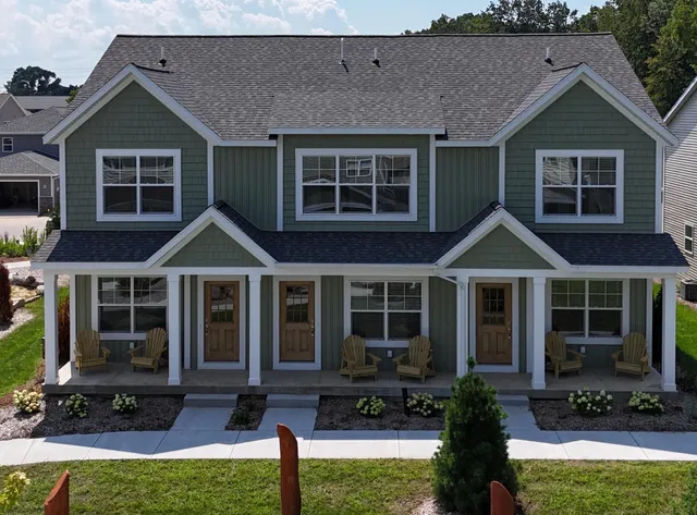 $235,000 | 317 Vista Green Lane, Holland, MI 49423