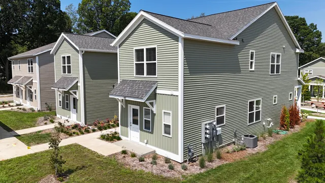 $235,000 | 317 Vista Green Lane, Holland, MI 49423