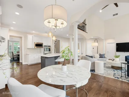 $975,000 | 431 Skipping Stone Lane, Hinsdale, IL 60521