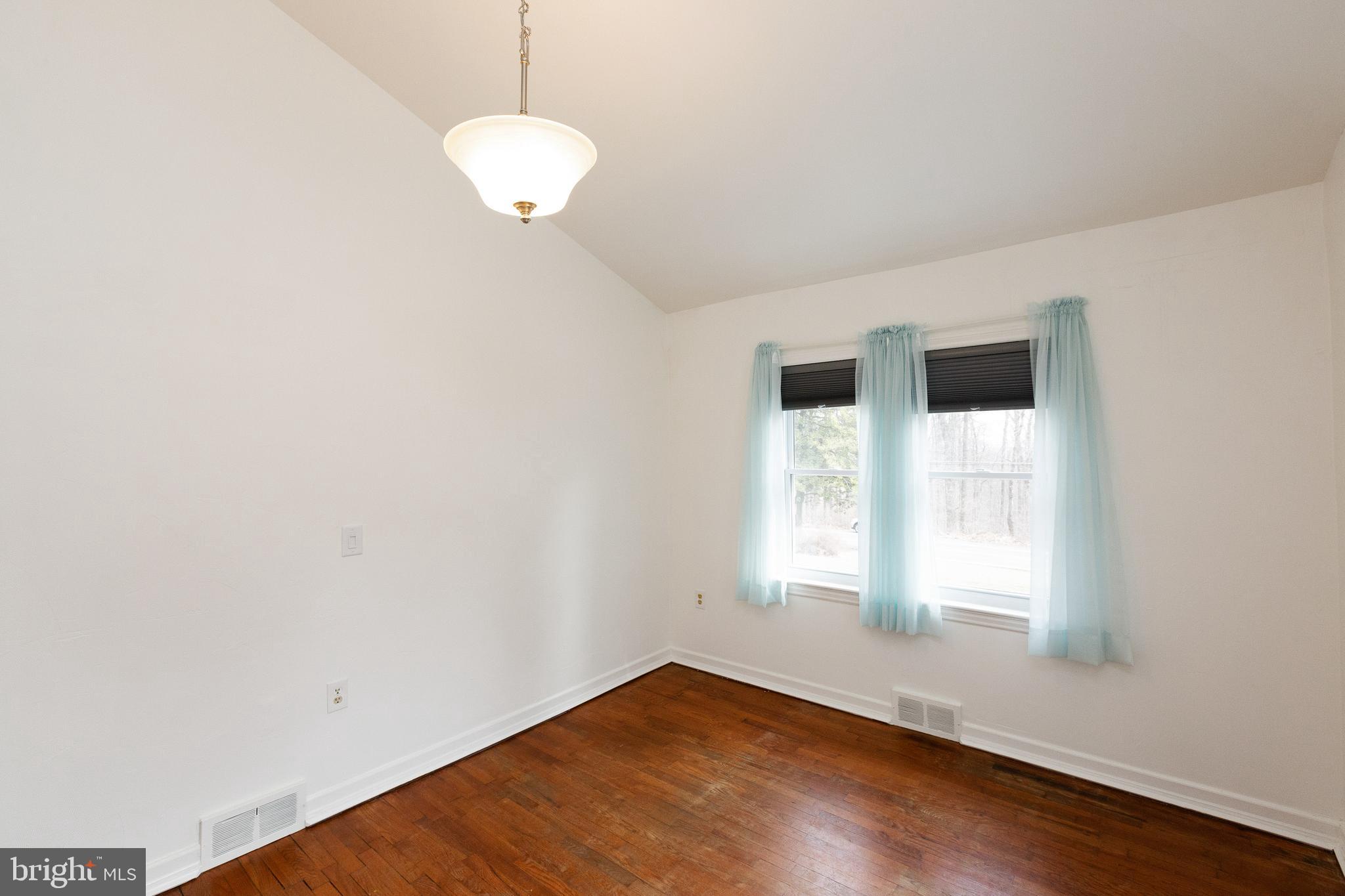 7902 Edgewood Church Road Frederick, MD 21702 - Photo 23 of 47 Bedroom 2