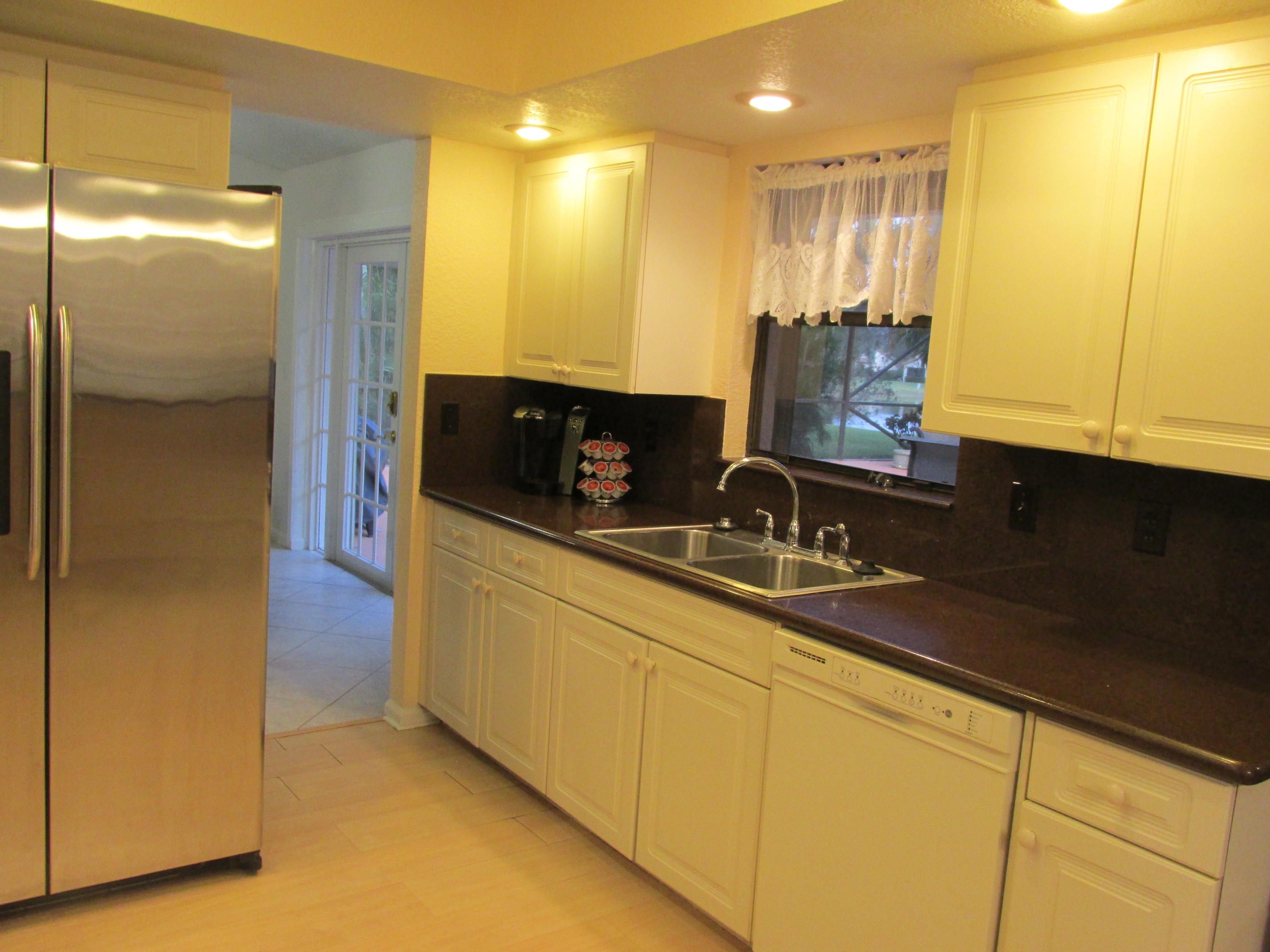 18530 Anchor Drive Boca Raton, FL 33498 - Photo 4 of 46 IMG_3093