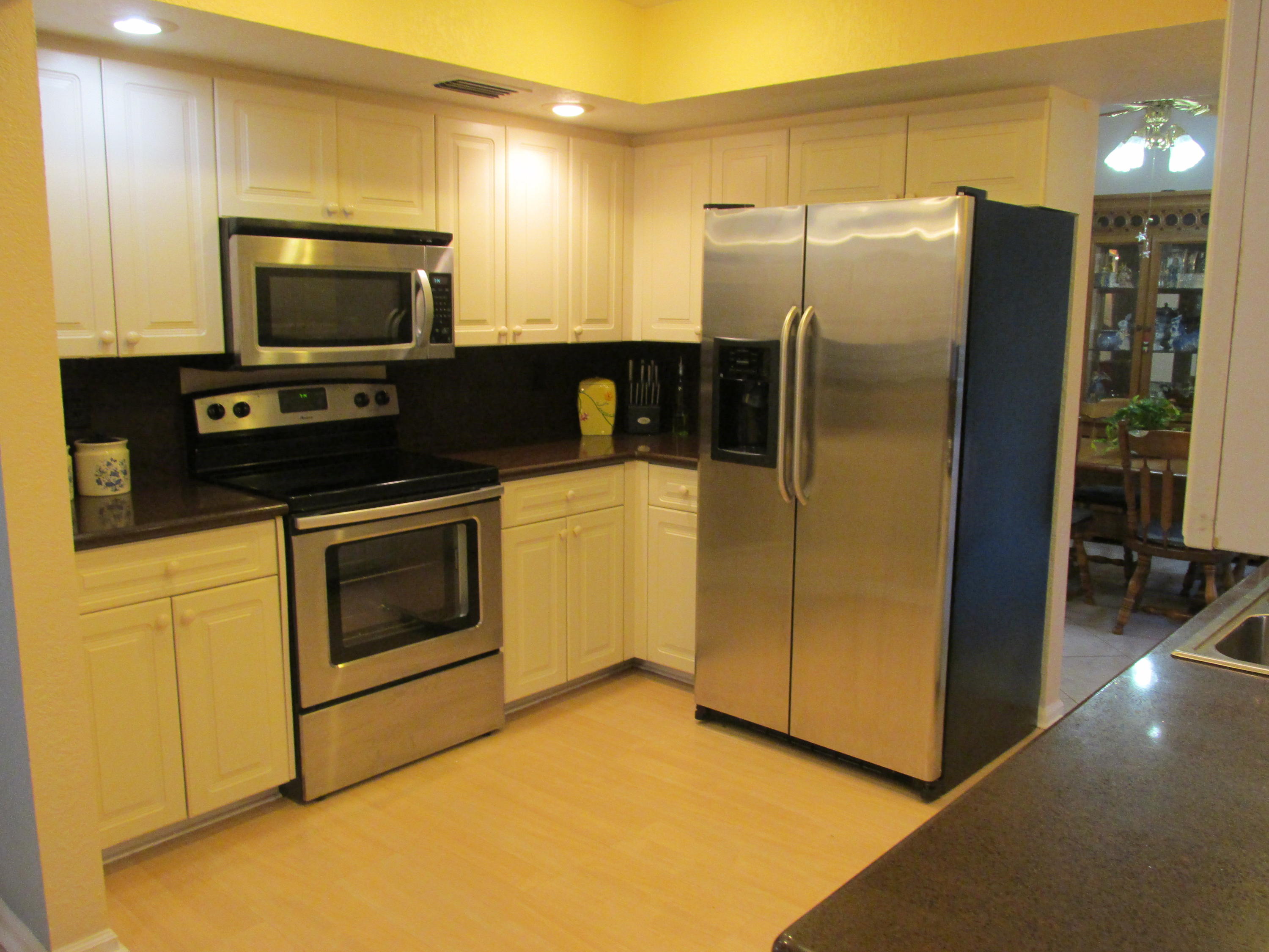 18530 Anchor Drive Boca Raton, FL 33498 - Photo 5 of 46 IMG_3094