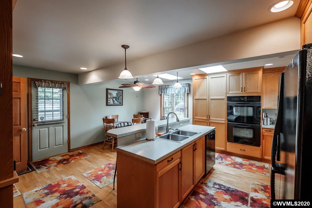 5655 Southwest West Hills Road Corvallis, OR 97333 - Photo 14 of 42 Gallery Image 14