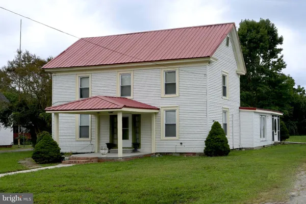 $159,999 | 25588 Shore Main Drive, Bloxom, VA 23308