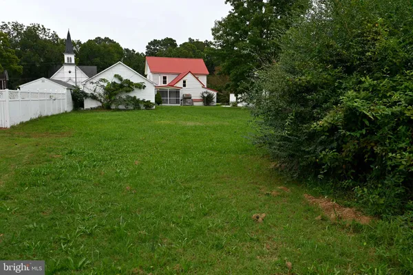 $159,999 | 25588 Shore Main Drive, Bloxom, VA 23308