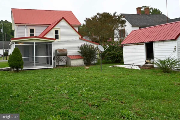 $159,999 | 25588 Shore Main Drive, Bloxom, VA 23308