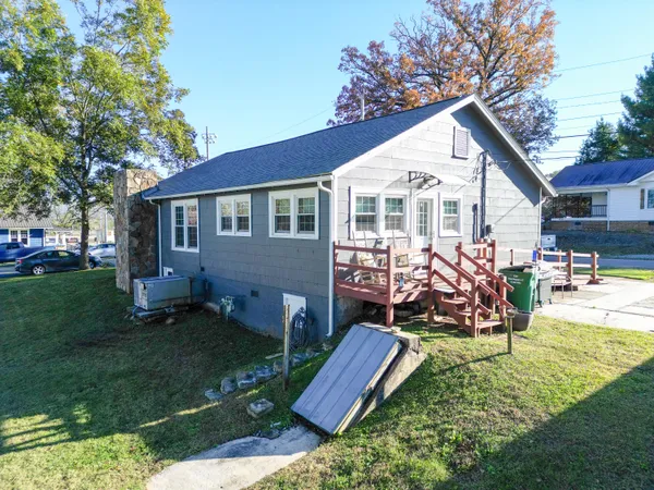 $339,900 | 618 Elm Avenue, South Pittsburg, TN 37380