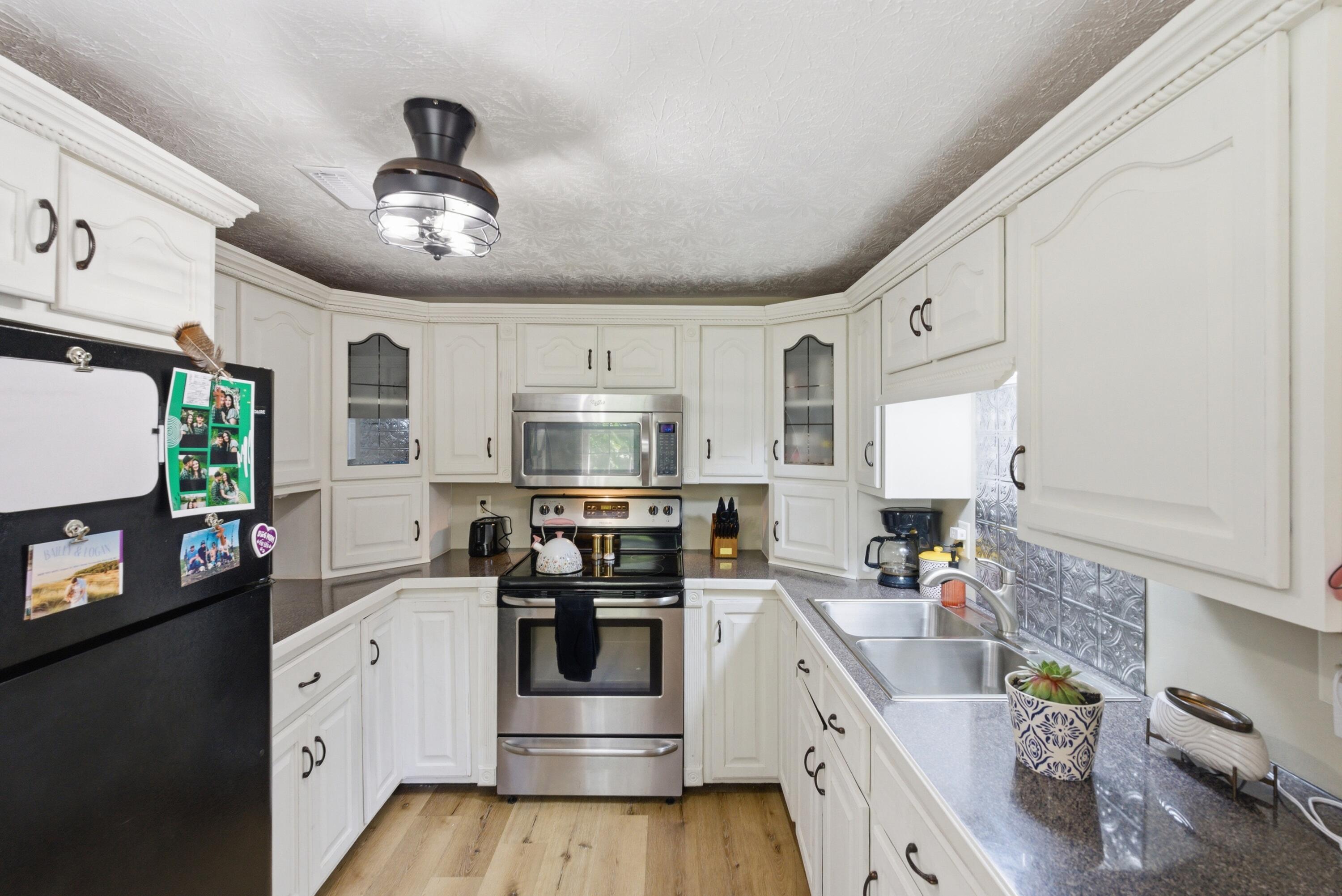2255 South Tree Tower Road McKee, KY 40447 - Photo 3 of 25 dsc00681 (1)