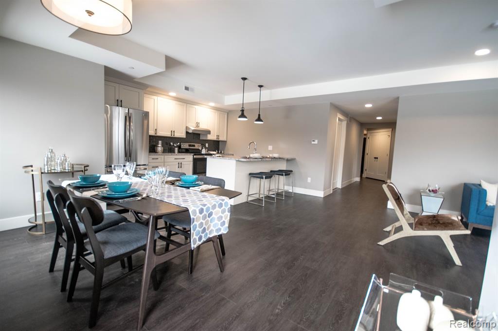 112 Walnut Boulevard, Unit 411 Rochester, MI 48307 - Photo 7 of 9