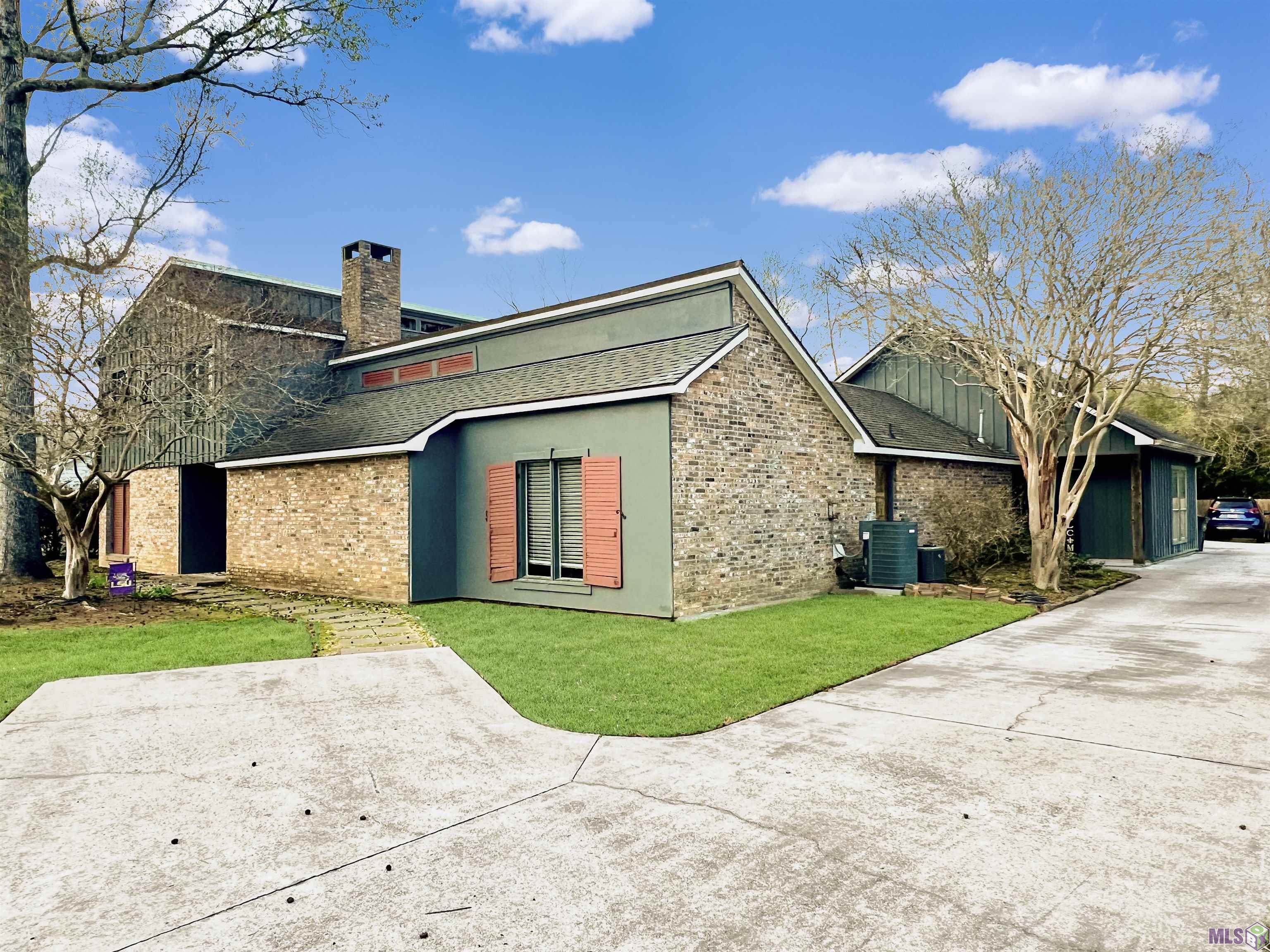 13013 Deerpath Way Baton Rouge, LA 70816 - Photo 3 of 19