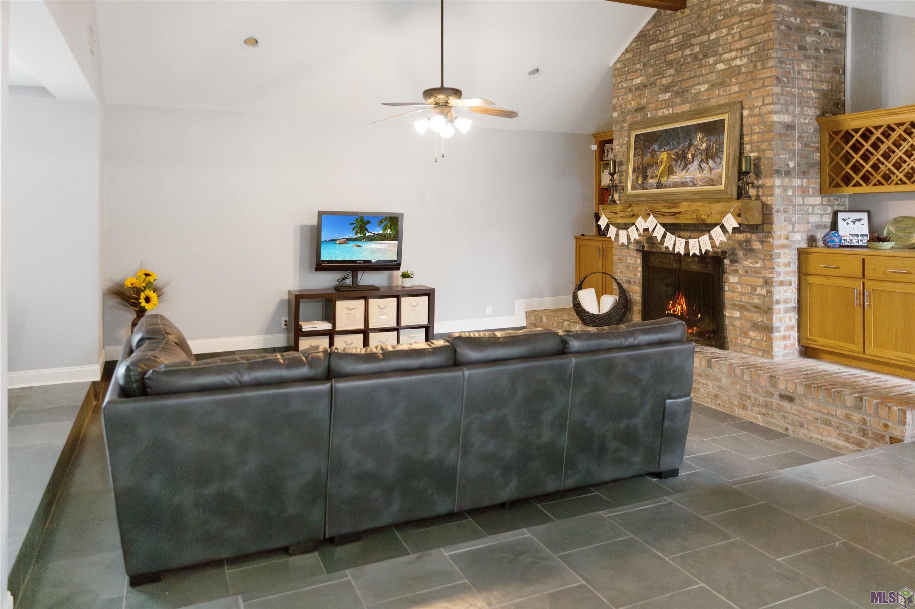 13013 Deerpath Way Baton Rouge, LA 70816 - Photo 7 of 19